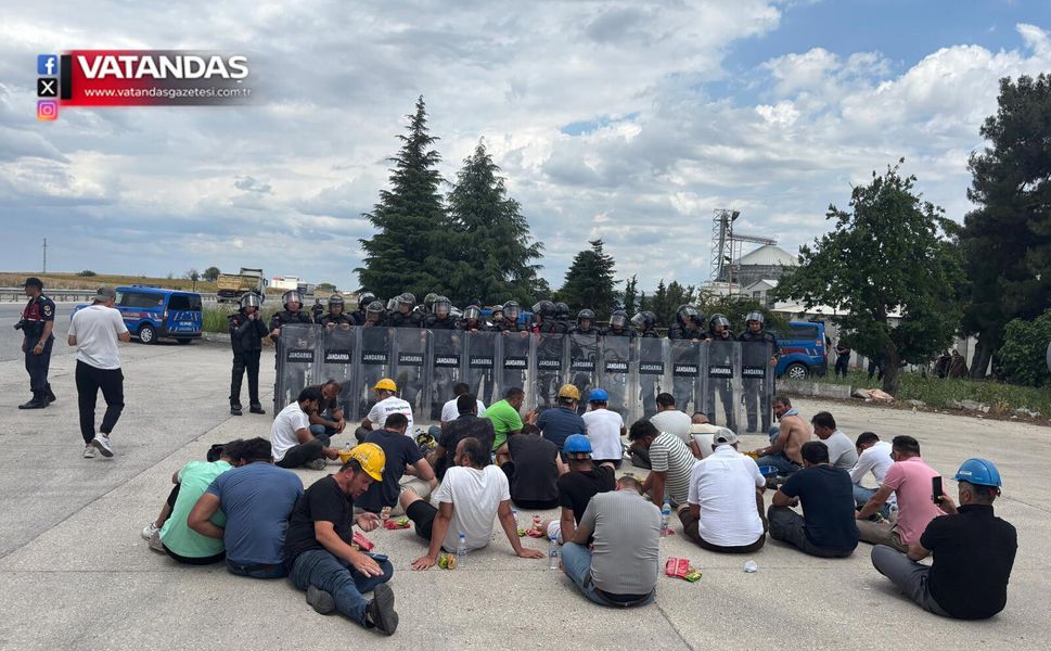 MADENCİLERE EDİRNE YÜRÜYÜŞÜ ENGELLENDİ, İŞÇİLER AÇLIK GREVİNE BAŞLADI