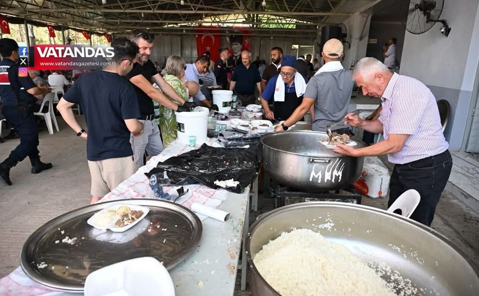 MUSULÇA'DA ŞÜKÜR YEMEĞİ