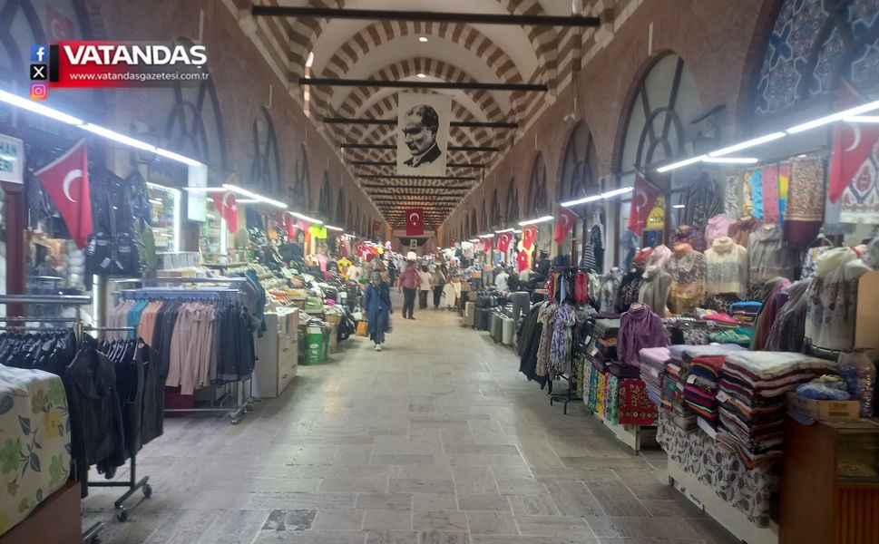 TARİHİ ÇARŞILARDA KRİZ DERİNLEŞİYOR