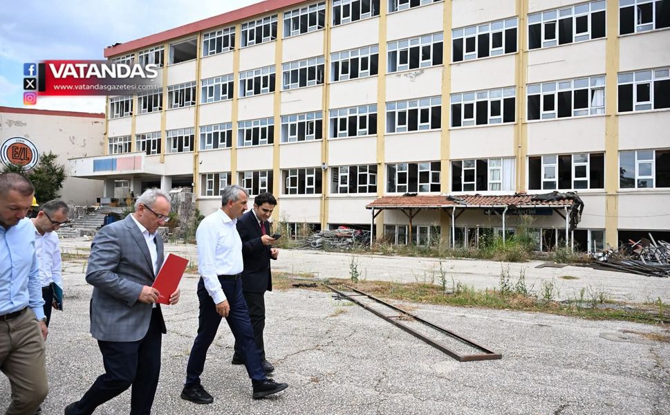 EYBAL YIKILIYOR, YERİNE MODERN OKUL YAPILACAK