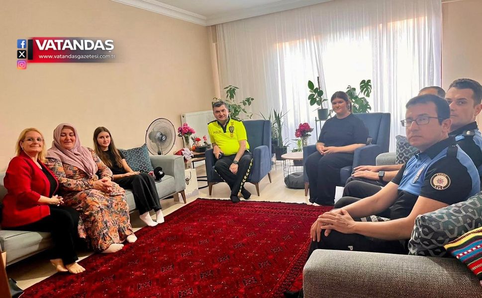 ŞEHİT AİLESİNE ANLAMLI ZİYARET