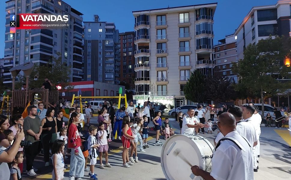 BELEDİYE BANDOSU "YAZ KONSERLERİ" BAŞLADI!