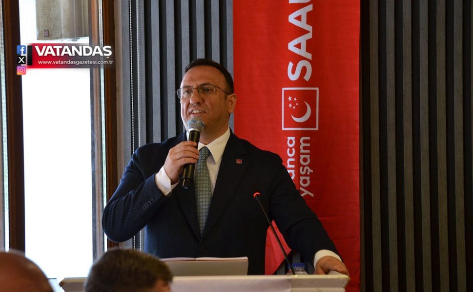 “BİR YANDA AÇLIK, BİR YANDA İSRAF”
