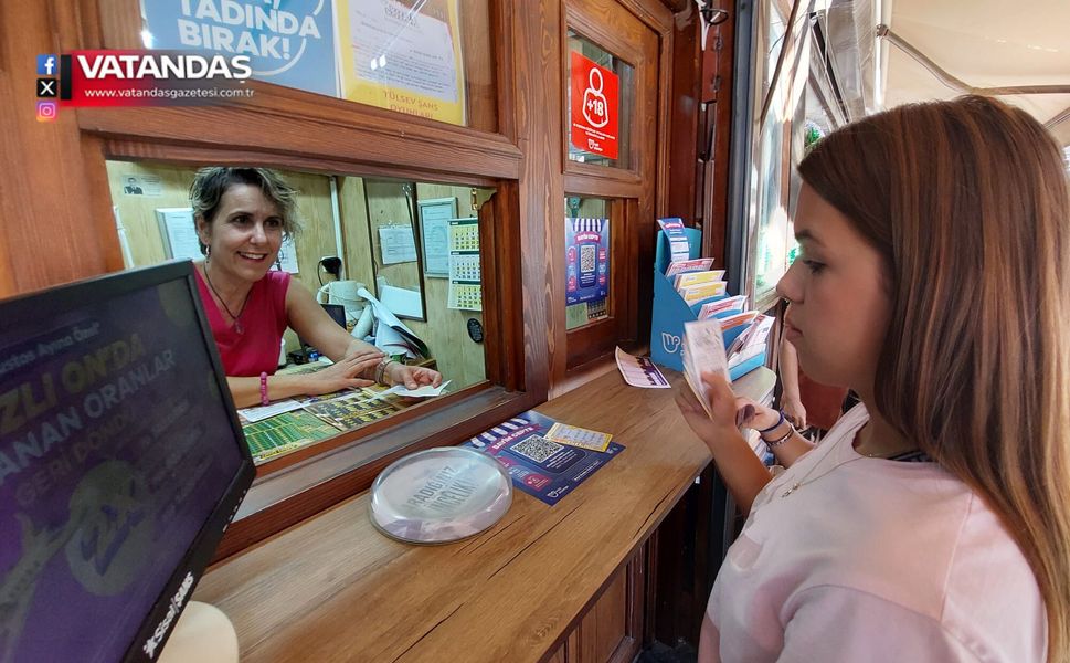 EDİRNE’NİN SEVDA ABLASI ŞANS DAĞITIYOR