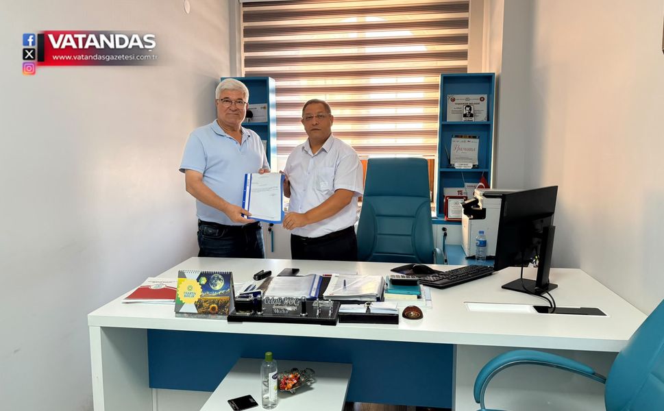 YENİ PARTİ'NİN KURULUŞ EVRAKLARI TESLİM EDİLDİ