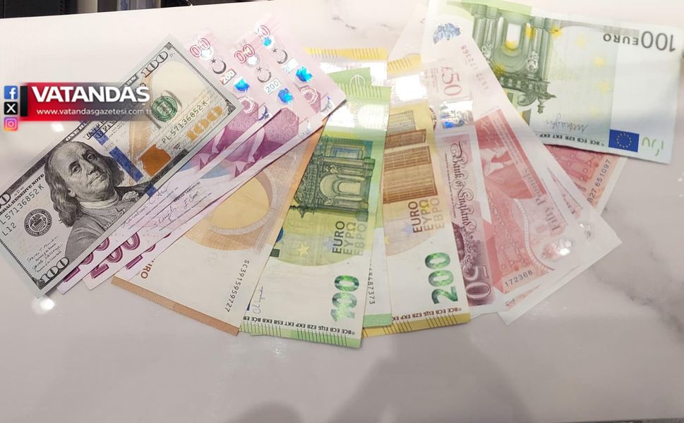 GURBETÇİ BOZDURDU, DÖVİZ BÜROLARI HAREKETLENDİ