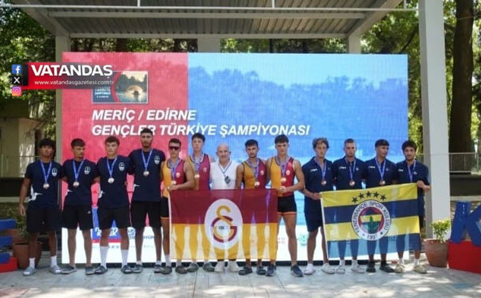 MERİÇ’TE TÜRKİYE KÜREK ŞAMPİYONASI SONA ERDİ