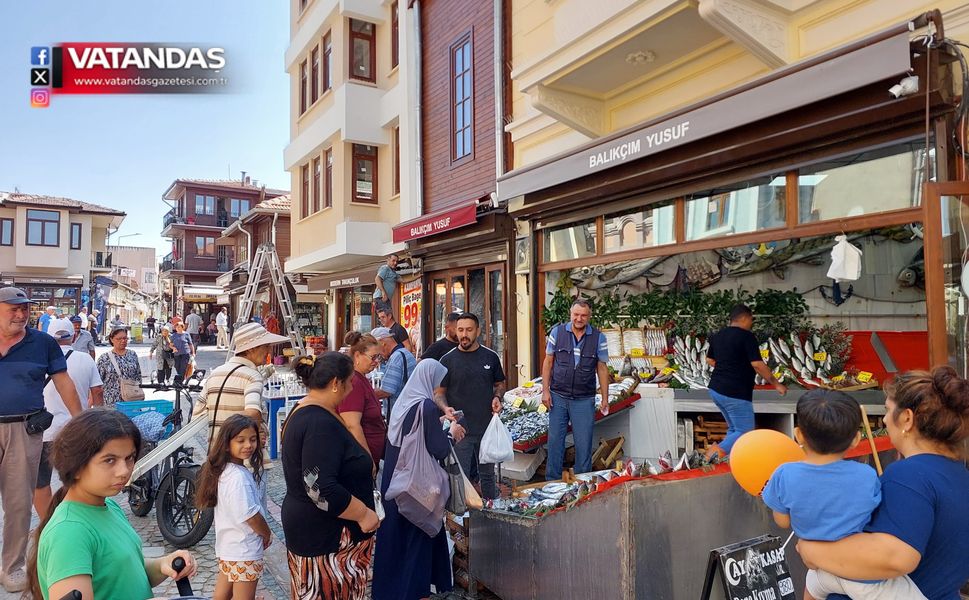 PALAMUT BEREKETİ,VATANDAŞI KUYRUĞA SOKTU