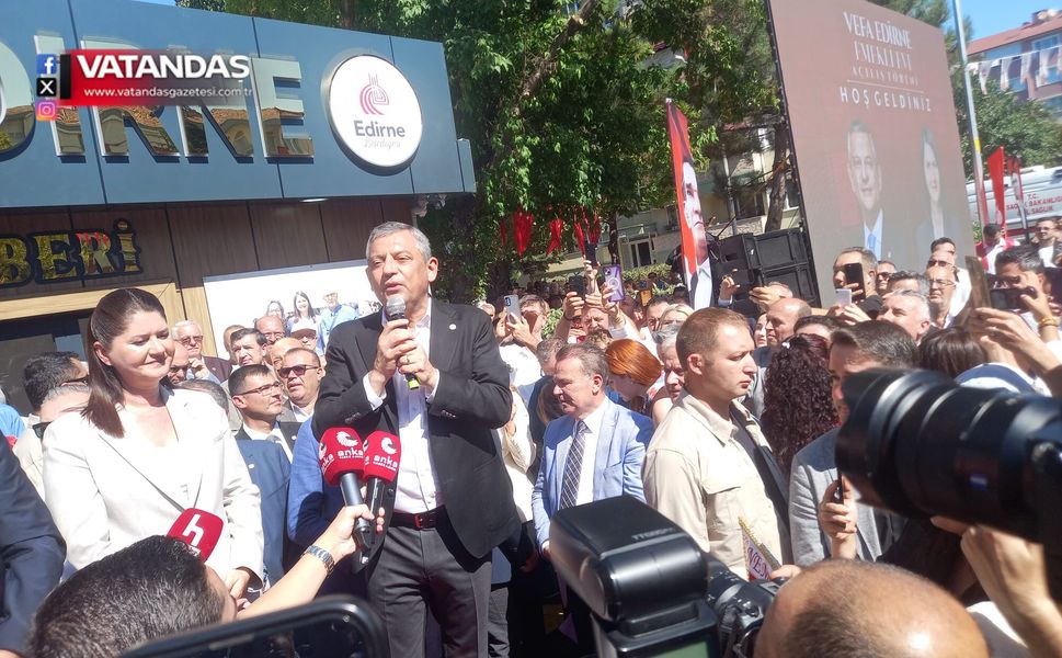 “EMEKLİYE HAKKINI VERECEĞİZ, OTOYOLLARI DEVLETLEŞTİRECEĞİZ”