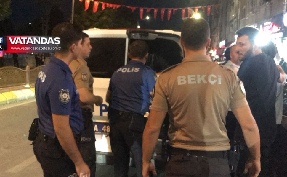 BİR EVDE 10 DÜZENSİZ GÖÇMEN YAKALANDI