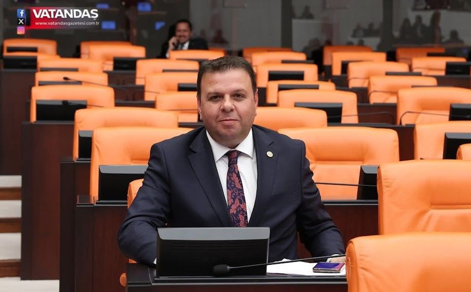 EDİZ ÜN: “CUMHURİYET EN BÜYÜK EMANETİMİZ”