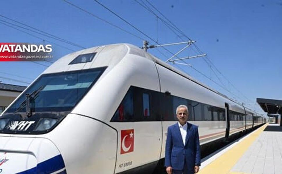 EDİRNE-İSTANBUL ARASI 1.5 SAATE İNİYOR