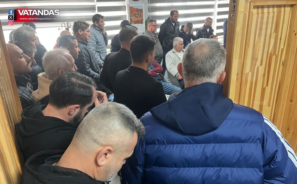 TAKSİCİLERİN ZAM ISRARI