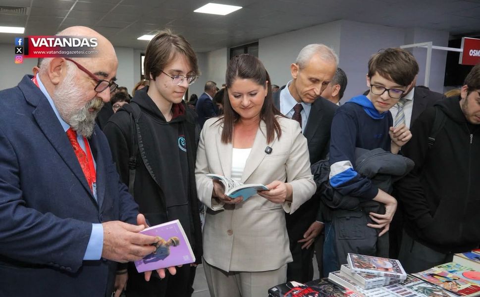 KİTAP FUARI KAPILARINI AÇTI