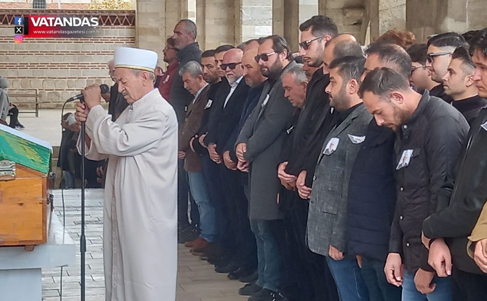 CHP GENÇLİK KOLLARI BAŞKANI KAYAN’IN ACI GÜNÜ