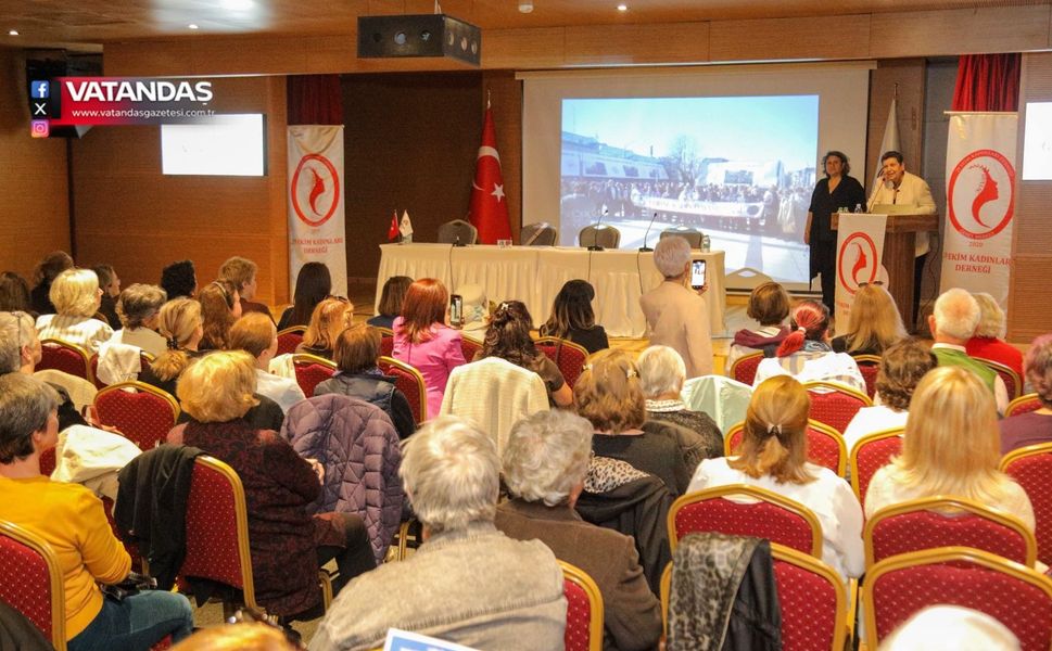 KADINLAR PANELDE BULUŞTU