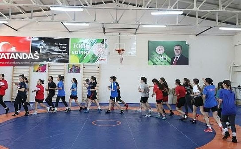 ŞAMPİYONLAR EDİRNE’DEN, MADALYALAR BAŞKA İLLERE