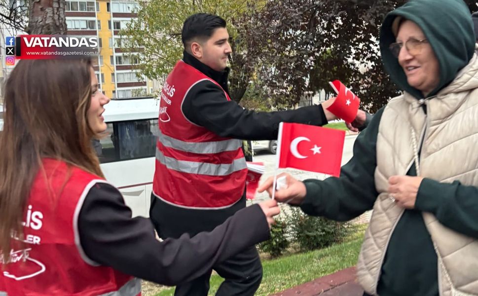 GENÇLERDEN CUMHURİYET SEFERBERLİĞİ