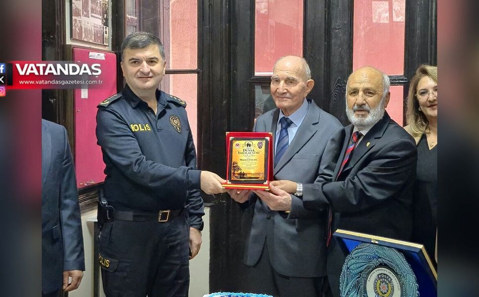 93 YAŞINDAKİ EMEKLİ BAŞKOMİSER YAŞLILAR GÜNÜ’NDE UNUTULMADI
