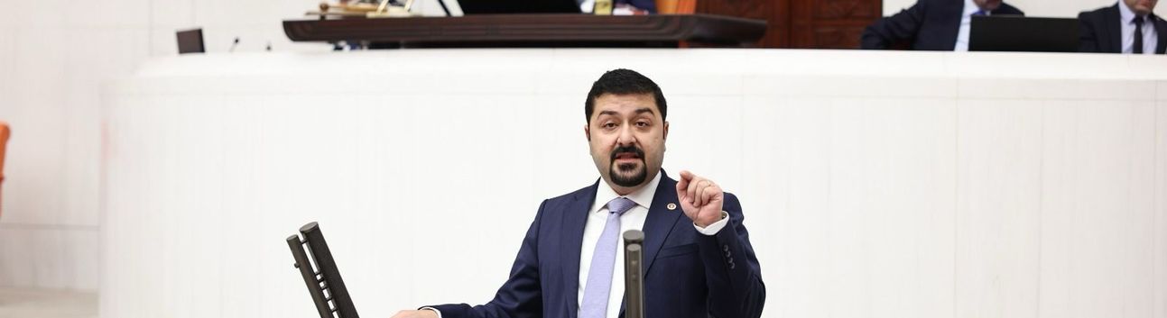 ‘ÇANAKKALE, SARSILMAZ AZMİN ADIDIR’