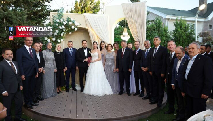 ESKİ EMNİYET MÜDÜRÜ KARABURUN KIZINI EVLENDİRDİ