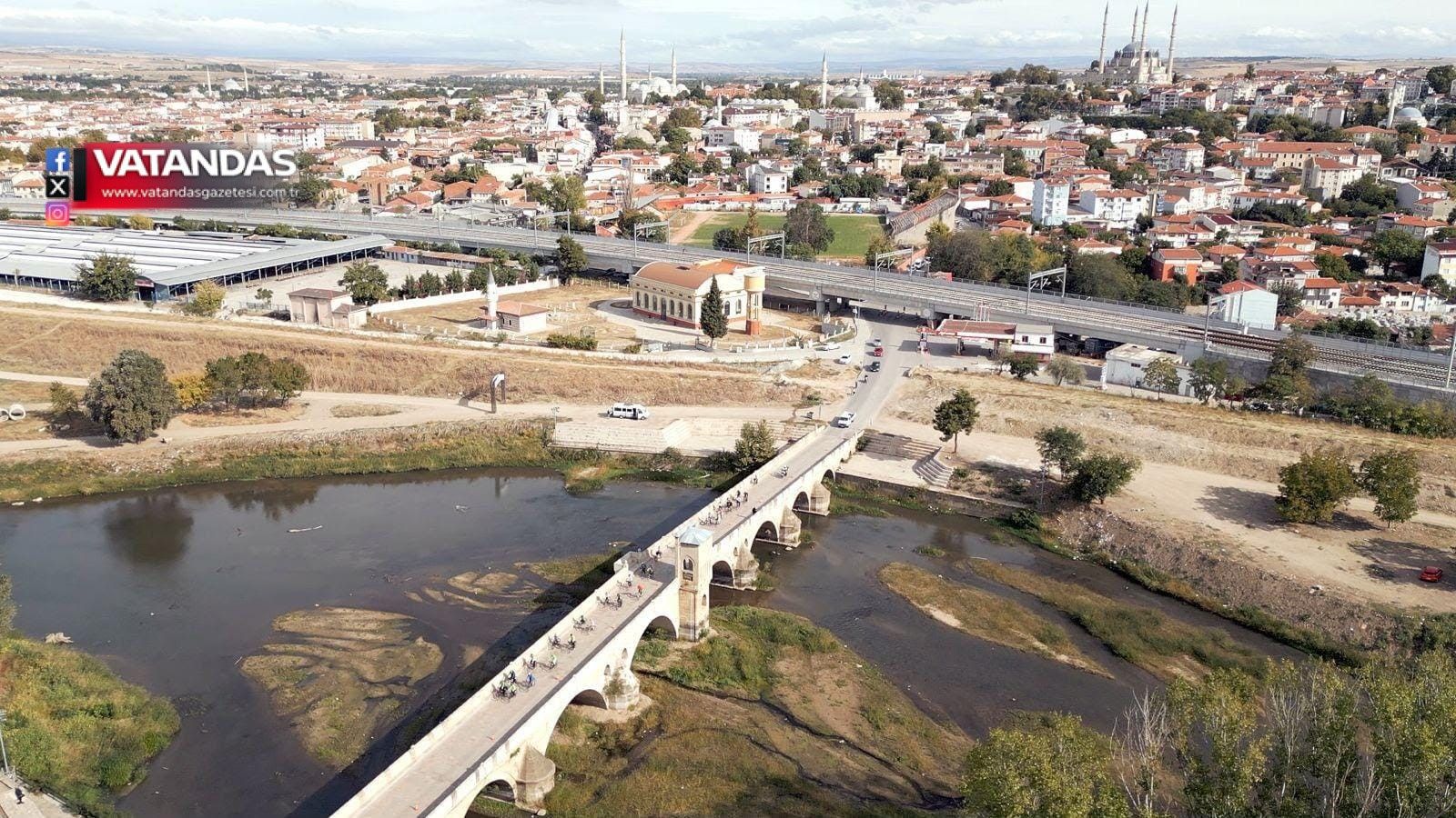 TARİHİ KÖPRÜLERDE TEK YÖN UYGULAMASI SON BULDU