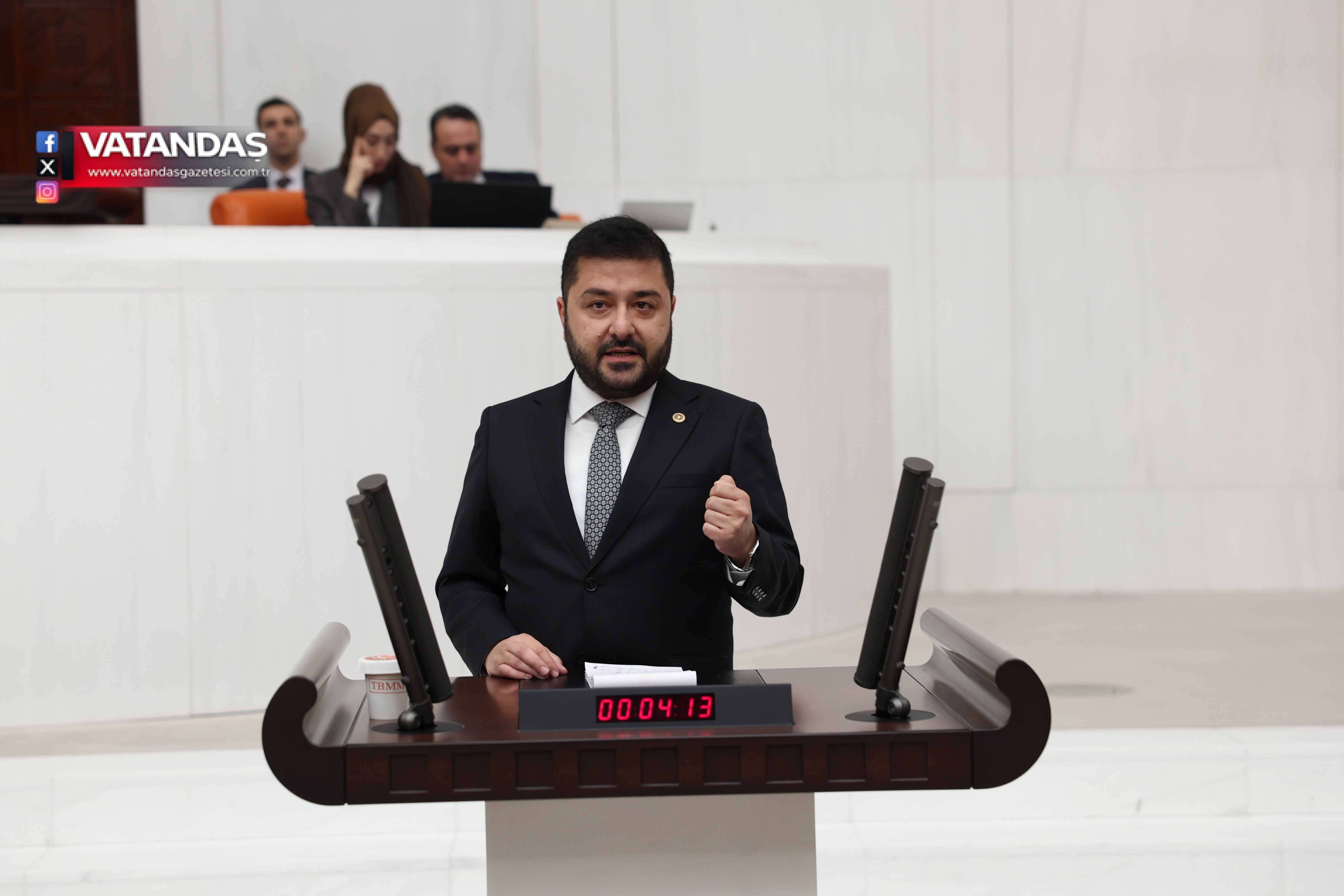 ‘CUMHURİYET, YOLUMUZU AYDINLATIYOR’